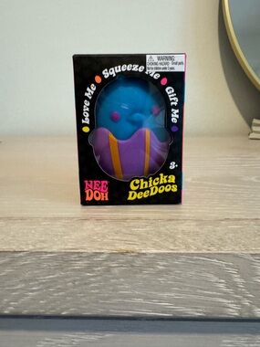 NeeDoh Chicka DeeDoos Squeeze Toy - Blue & Purple